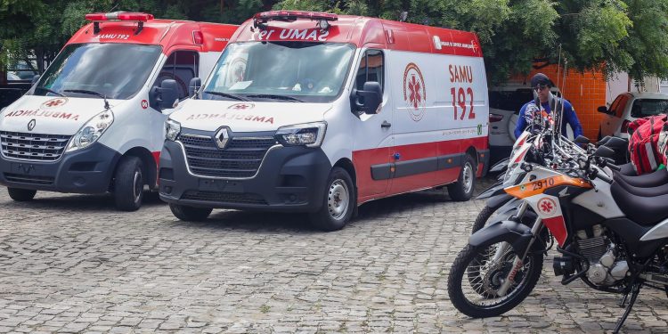 Teresina ganha mais quatro ambulâncias e quatro motolâncias para o SAMU