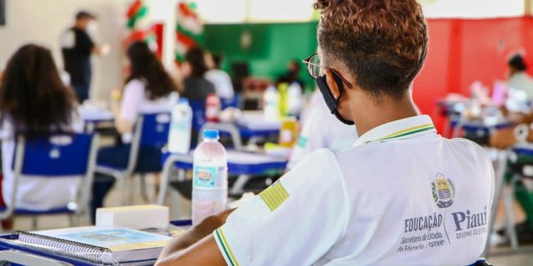 Matrículas da rede estadual de ensino são prorrogadas até dia 20 de janeiro