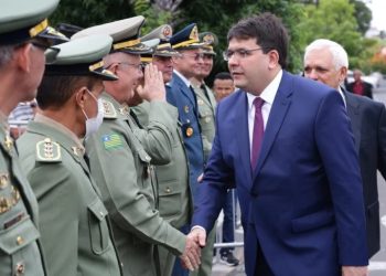 Govenador Rafael Fonteles oficializa chefes das Polícias Militar e Civil do Piauí