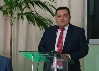 Prefeito Toninho da Caridade é empossado como presidente da APPM