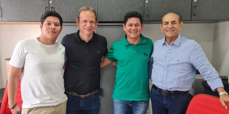 Prefeito de Miguel Alves Veim da Fetraf teve encontro com o Senador Marcelo Castro e Deputado Castro Neto