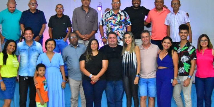 Profissionais da imprensa de Floriano participam de encontro