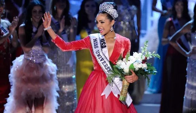 SOCIEDADE: Miss Estados Unidos vence concurso de Miss Universo 2023
