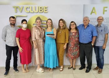 SOCIEDADE: Flávia Portela diretora da TV Clube ganhou festa surpresa em seu niver e MAIS…