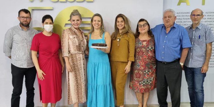 SOCIEDADE: Flávia Portela diretora da TV Clube ganhou festa surpresa em seu niver e MAIS…