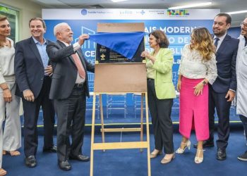 No Rio de Janeiro, Presidente Lula lança programa para reduzir filas do SUS