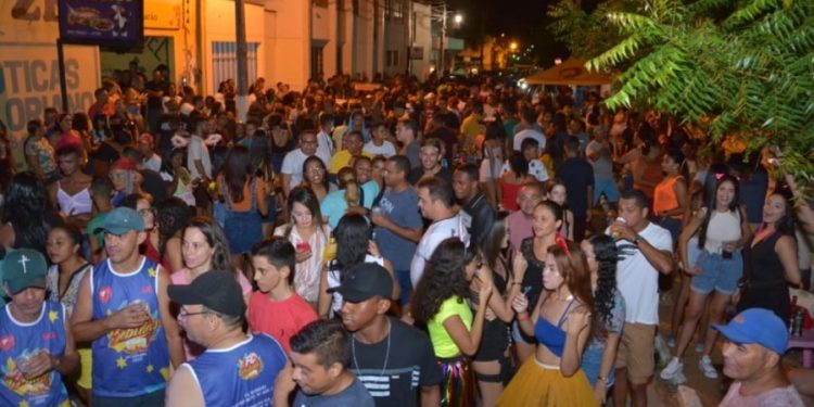 Prefeitura de Floriano abre inscrições para barraqueiros no Carnaval 2023