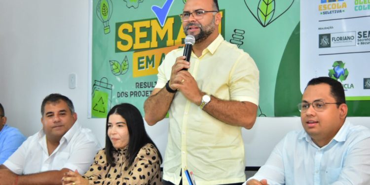 Vereadores participam da premiação de projetos ambientais realizados na cidade de Floriano