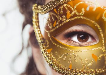 Carnaval: cuidados são importantes para aproveitar a folia sem problemas na visão