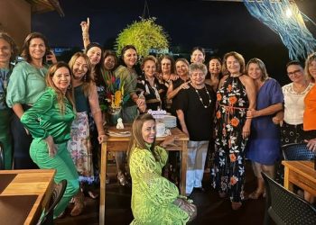 SOCIEDADE: Amigas se reúnem em torno de Jurema de Elvina no Restaurante Flutuante em Floriano e MAIS…