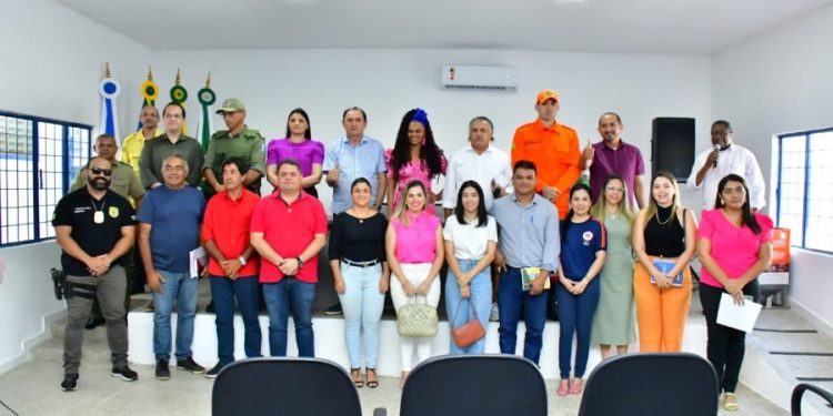 Prefeitura de Floriano discute detalhes da programação do carnaval e planos de trabalho, segurança e saúde