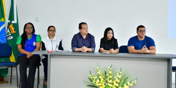 GUIA DO FOLIÃO: Prefeitura de Floriano através da COEF, orienta barraqueiros sobre cuidados com a manipulação de alimentos e descarte de lixo