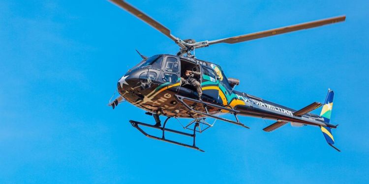 GUIA DO FOLIÃO: Governador Rafael Fonteles envia helicóptero para reforçar o patrulhamento aéreo no litoral