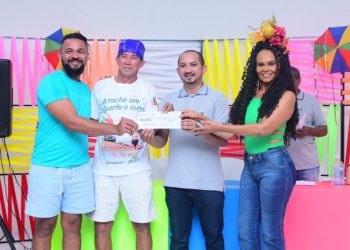 Carnaval de Floriano: escola ‘Arrocha Um, Aperta o Outro’ é eleita campeã do desfile 2023