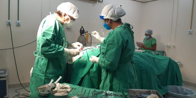 Neurocirurgia do Hospital Regional Tibério Nunes de Floriano, implantada por Dr. Francisco, completa 6 anos