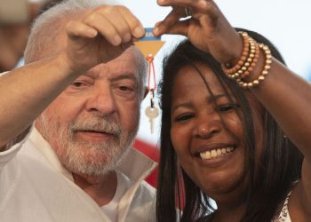 Presidente Lula assina medida provisória que retoma o Minha Casa, Minha Vida
