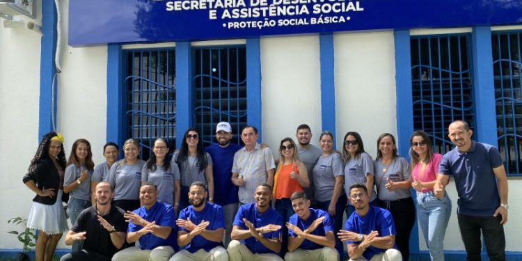 Prefeitura de Floriano promove ação de corte de cabelo masculino para crianças assistidas pelos CRAS