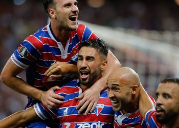 Fortaleza goleia Maldonado no Castelão por 4 a 0 e avança na Libertadores