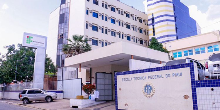 IFPI lança edital com 400 vagas para curso de licenciatura em Pedagogia