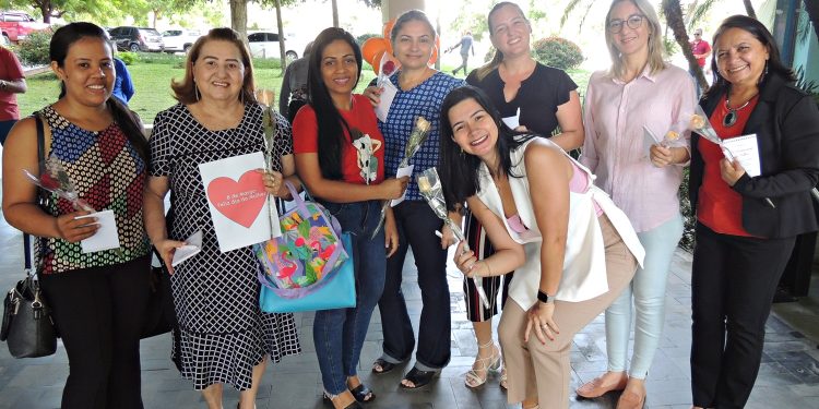 ESPECIAL MULHER: Colaboradoras da Agespisa tem surpresa ao chegarem na empresa