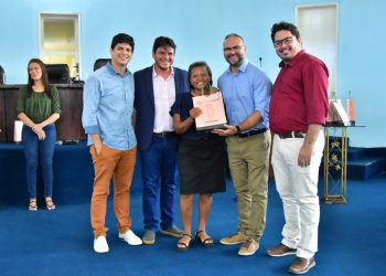 Câmara Municipal de Floriano oferece café da manhã em homenagem ao Dia da Mulher
