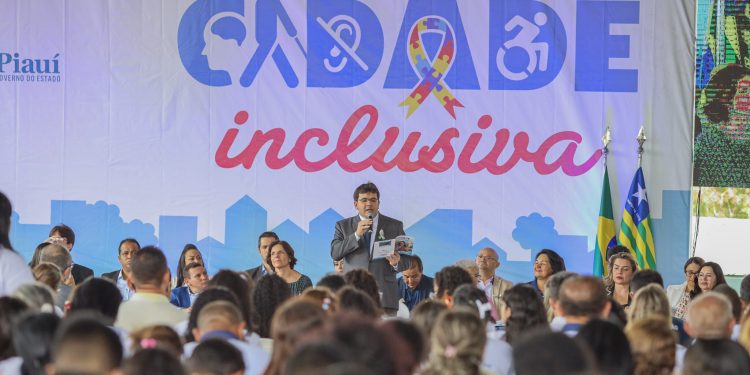 Governador Rafael Fonteles anuncia criação de centro especializado para autistas