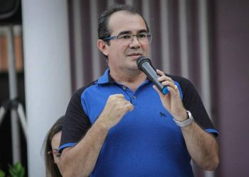 Moradores do bairro Parque Júlia em Nazária indignados com a má gestão do Prefeito Osvaldo Bonfim