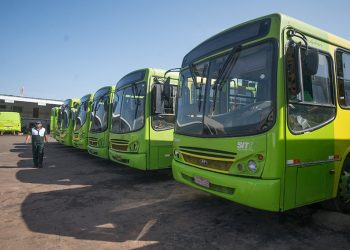 Setut apresenta proposta, mas motoristas não aceitam e greve deve permanecer na segunda-feira (13)