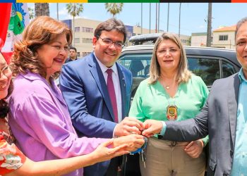 Governador Rafael Fonteles entrega 4 viaturas para o combate à violência contra a mulher