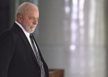 Pesquisa com o mercado financeiro mostra que 94% dos entrevistados não confia em Lula