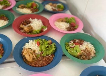 Prefeitura de Floriano reforça alimentação escolar com a distribuição semanal de produtos