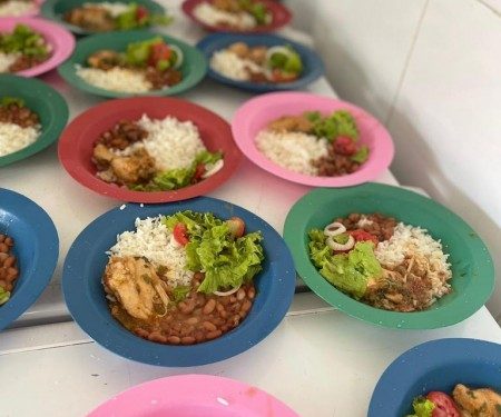 Prefeitura de Floriano reforça alimentação escolar com a distribuição semanal de produtos