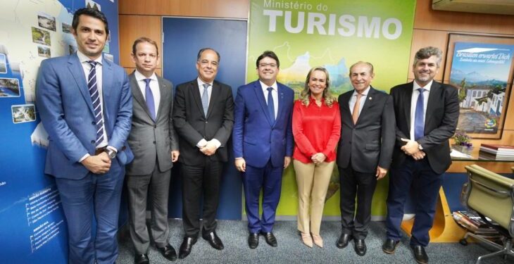 Governador Rafael Fonteles busca crédito e recursos para o Piauí junto ao Ministério do Turismo