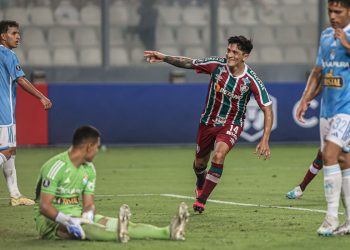 Fluminense inicia Libertadores com vitória sobre o Sporting Cristal, Flamengo e Palmeiras tropeçam