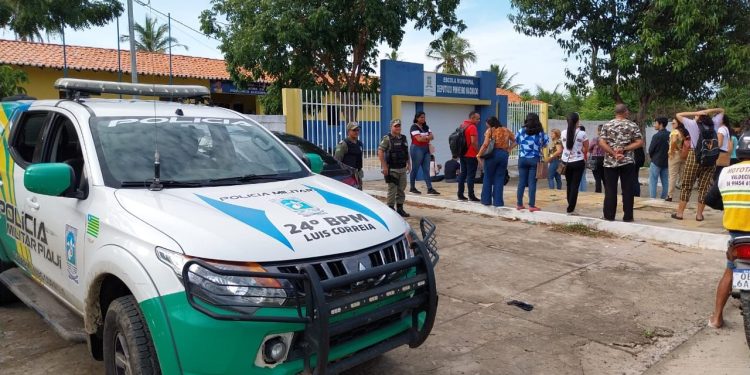 Polícia Militar reforça policiamento preventivo e ostensivo nas unidades de ensino em todo o Piauí