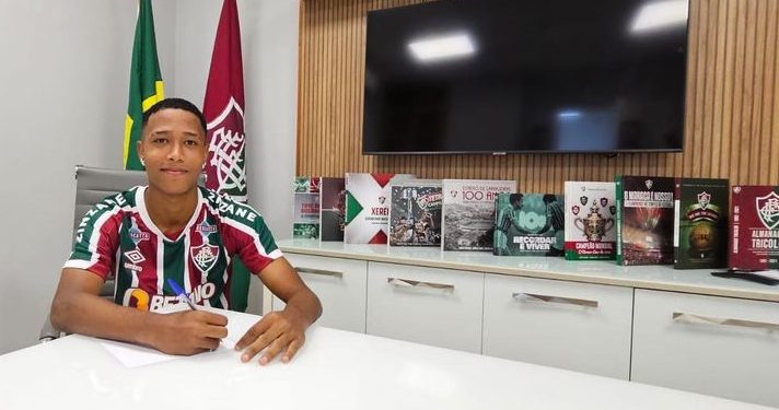 Atacante piauiense destaque no Fluminense acerta a renovação até o fim de 2027