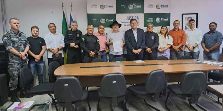 Secretaria da Justiça assina ordem de serviço para reforma da Major César