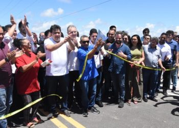 Governo do Estado inaugura obras de pavimentação asfáltica da PI-116