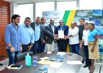 Comitiva de vereadores reivindica melhorias no atendimento de saúde no HTN e UPA