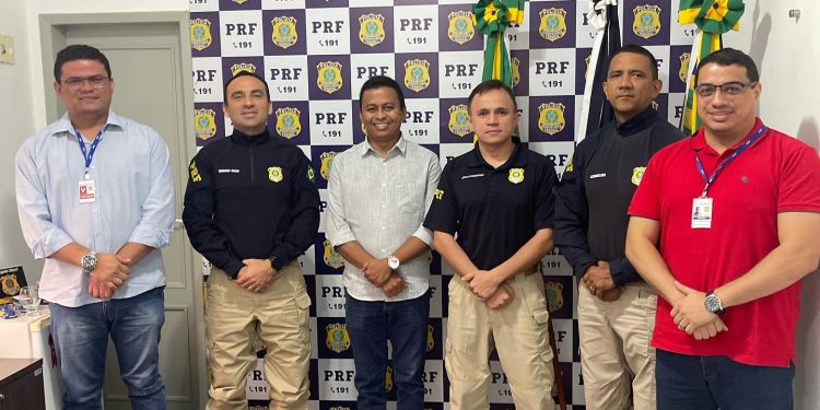 Deputado Dr. Francisco (PT-PI) vai apoiar projeto da PRF que dará acesso a CNH gratuita para população vulnerável