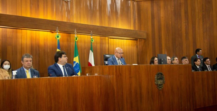 Franzé Silva e Rafael Fonteles são homenageados pela PGE