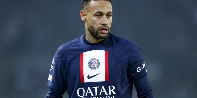Neymar decide deixar PSG após seis anos, diz canal esportivo