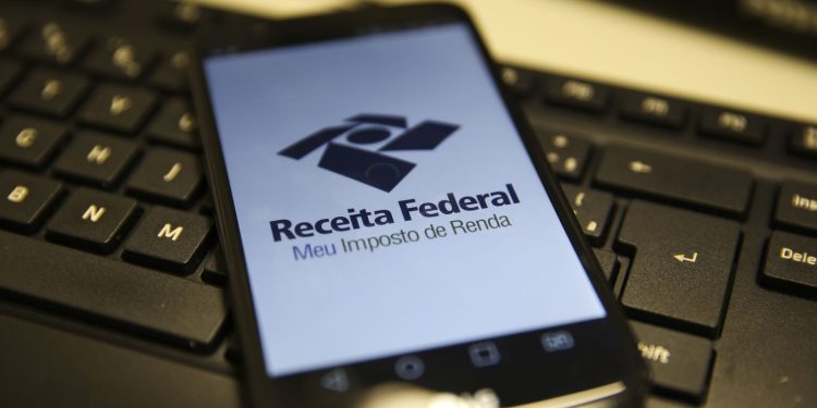 IMPOSTO DE RENDA: Prazo para tentar receber restituição no 1º lote termina nesta quarta (10)