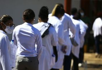 Governo Federal abre edital com 5,9 mil vagas para o novo Mais Médicos