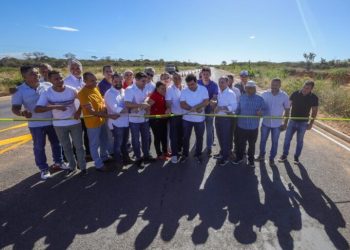 Governo do Estado inaugura asfalto do aeródromo e da PI-256 em Curimatá