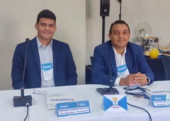 Nouga Cardoso e Reinaldo Ximenes participam do encontro do Conselho Nacional de Secretários de Educação