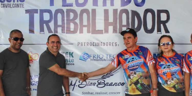Grupo Jorge Batista realiza a grande e  tradicional Festa do Trabalhador
