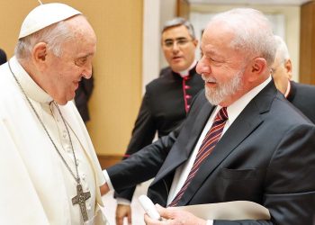 Presidente Lula e papa Francisco se encontram no Vaticano