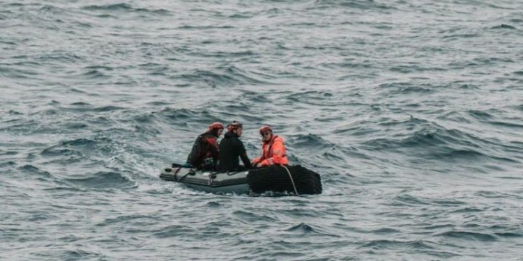 Imprensa britânica confirma que destroços encontrados pertencem ao submarino desaparecido e constata que não há sobreviventes