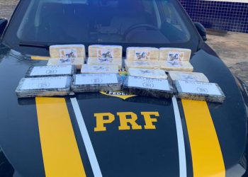 PRF no Piauí apreende 20 quilos de cocaína sendo transportados em ônibus interestadual